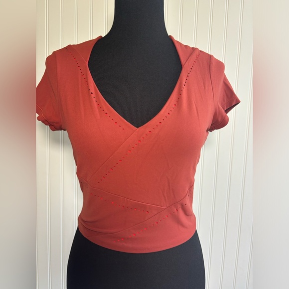 Athleta It's A Wrap Tee Russet Brown Orange Small Womens Performance Activewear - Picture 6 of 15